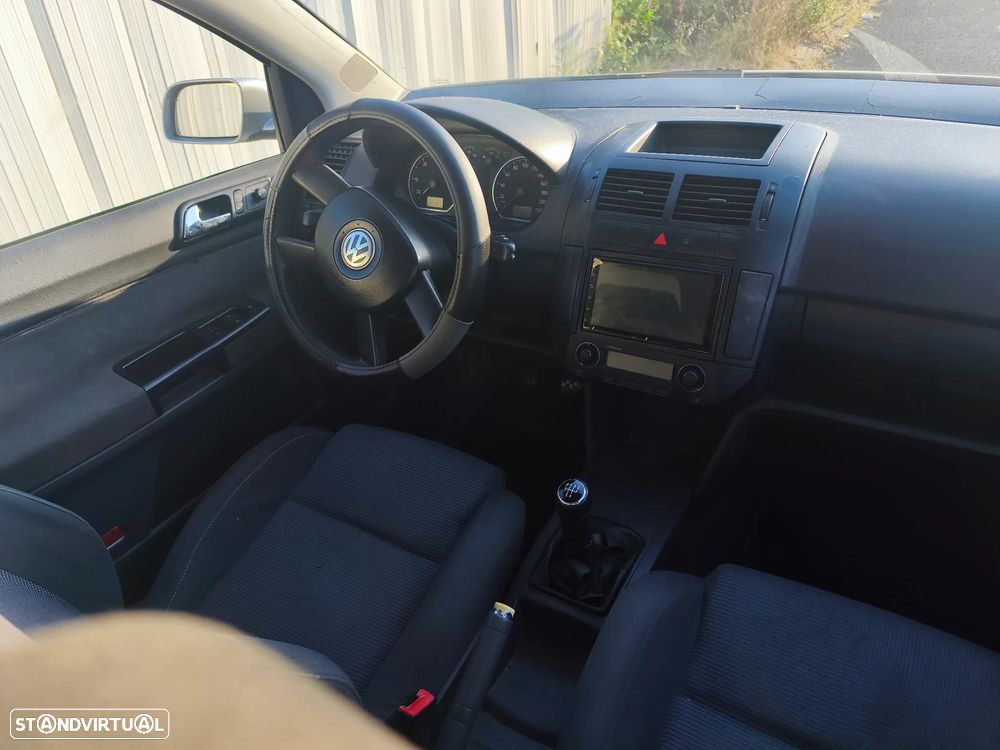 VW Polo 1.4 TDi Highline - 7