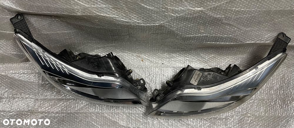 LAMPY LEWA PRAWA FORD FOCUS MK3 SREBRNE BM51-13W030NB - 10