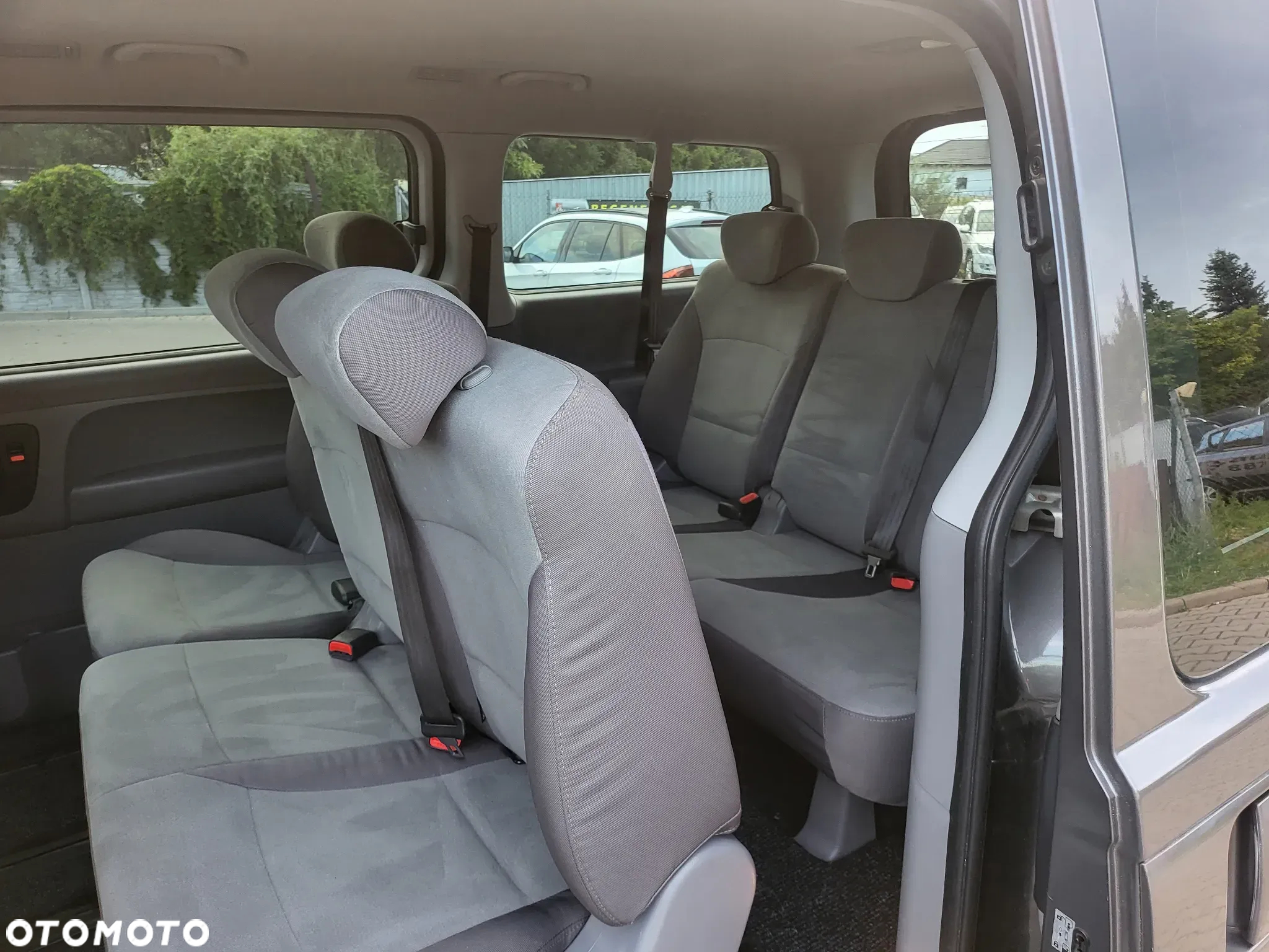 Hyundai H-1 2.5 CRDi Travel Family - 5