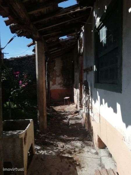 Vende-se Casa Centenària S. Joao da Pesqueira Otima para Turismo Rural - Grande imagem: 4/9