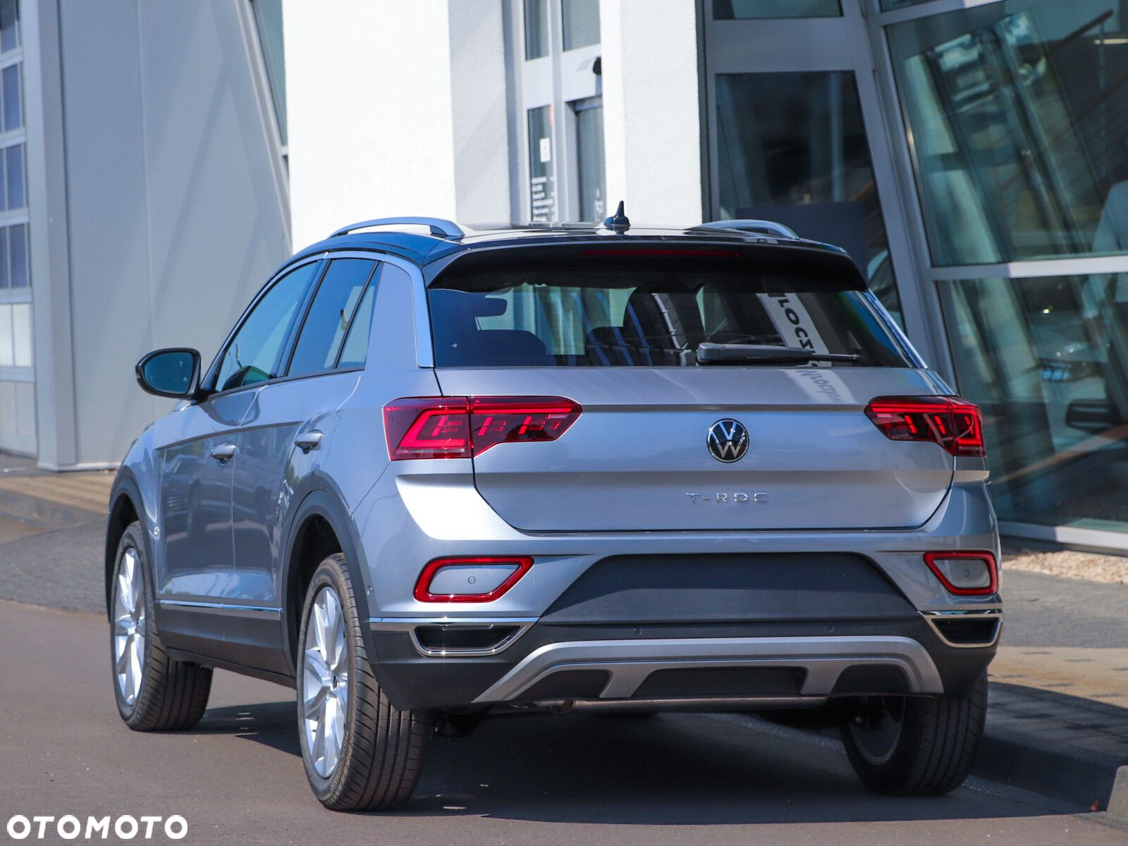 Volkswagen T-Roc - 3