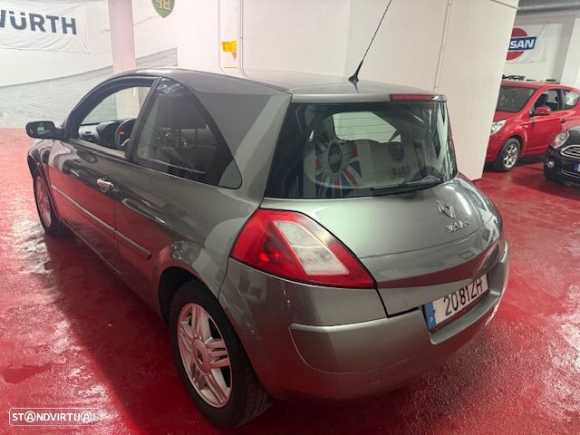 Renault Mégane 1.5 dCi Confort - 6