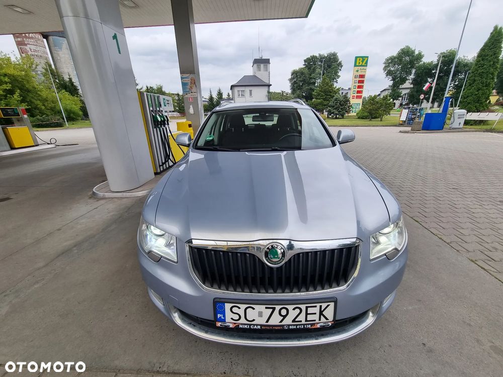 Skoda Superb 2.0 TDI Platinum - 31