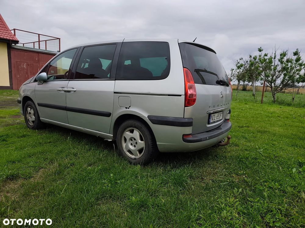 Peugeot 807 2.2 ST - 5