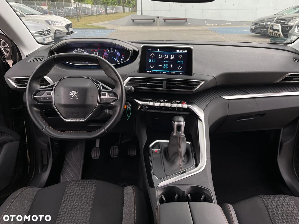 Peugeot 3008 1.2 PureTech GPF Active S&S - 9