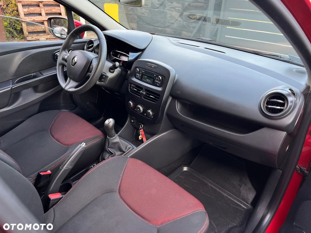 Renault Clio 1.2 16V Life - 9