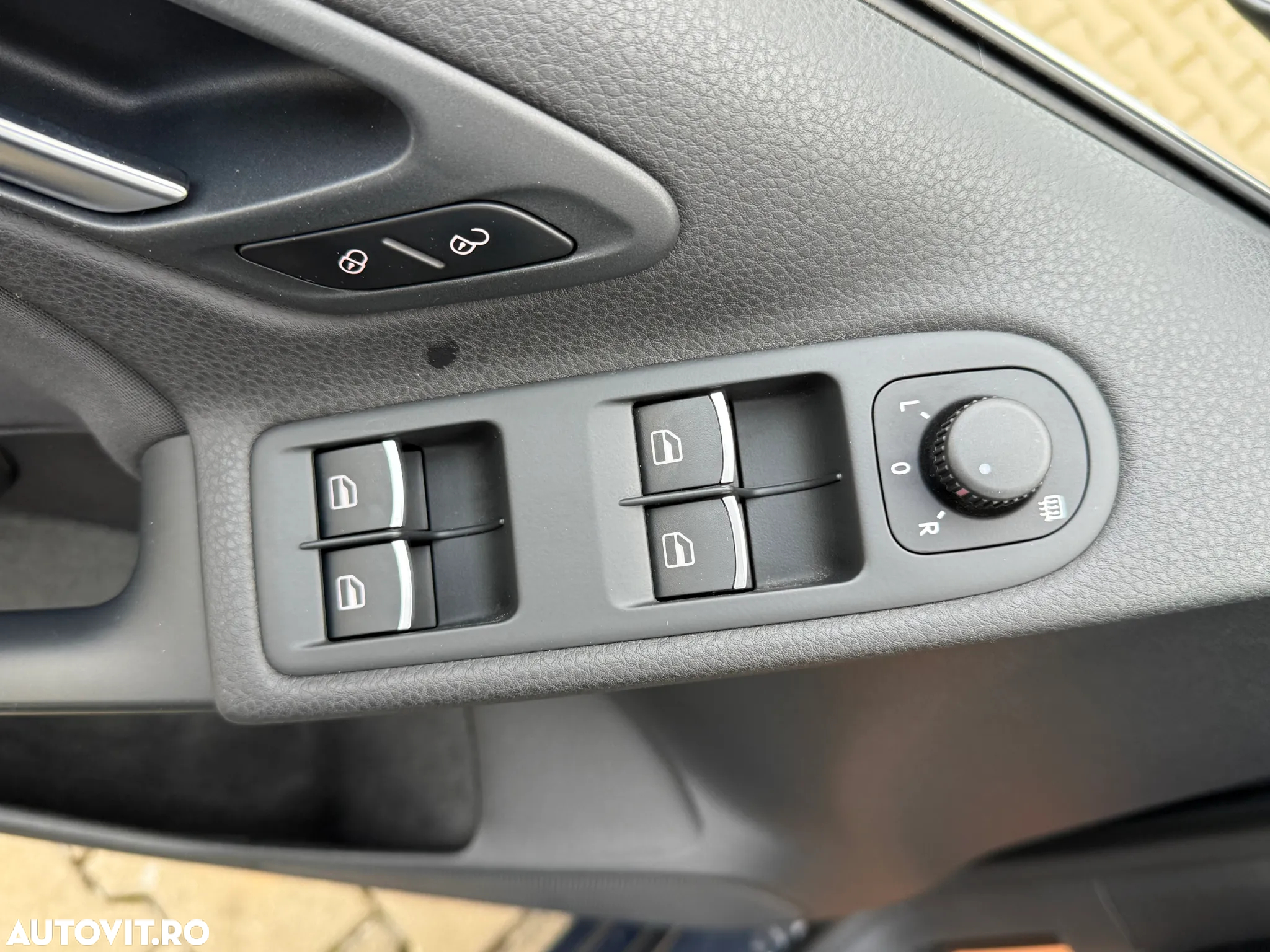 Volkswagen Golf Cabrio 1.4 TSI DSG - 21