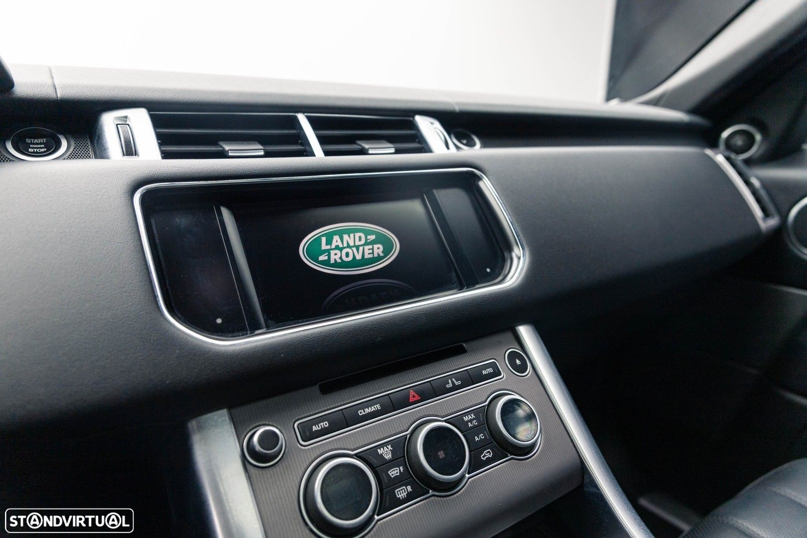 Land Rover Range Rover Sport 3.0 TDV6 HSE Dynamic - 39
