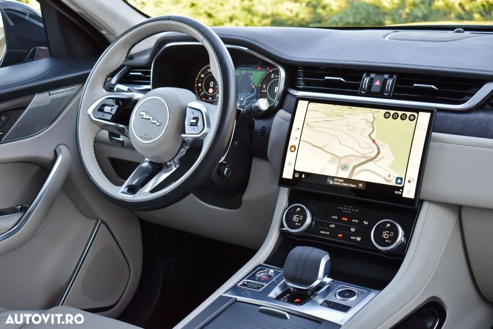 JAGUAR F-PACE 2021 — imagine 8
