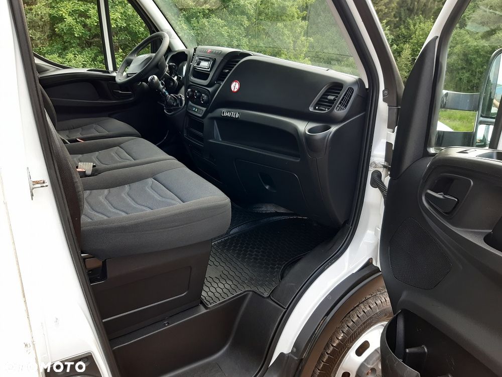 Iveco Daily 35C12 Euro 6, Sprowadzony,Bliźniaki,2X drzwi boczne, Super Stan - 16