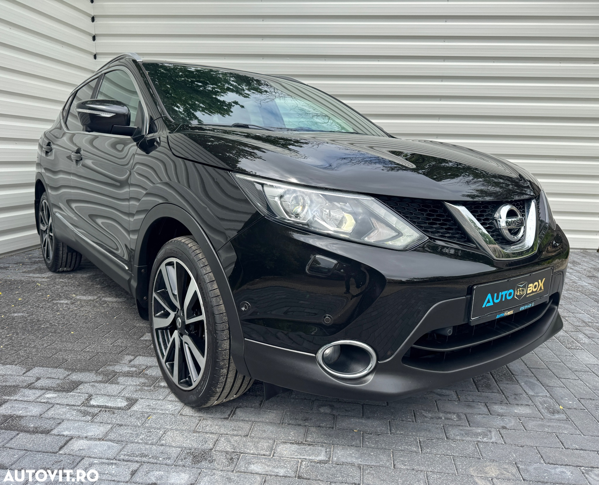 Nissan Qashqai 1.6 DCI 4 x 4 DPF tekna - 11