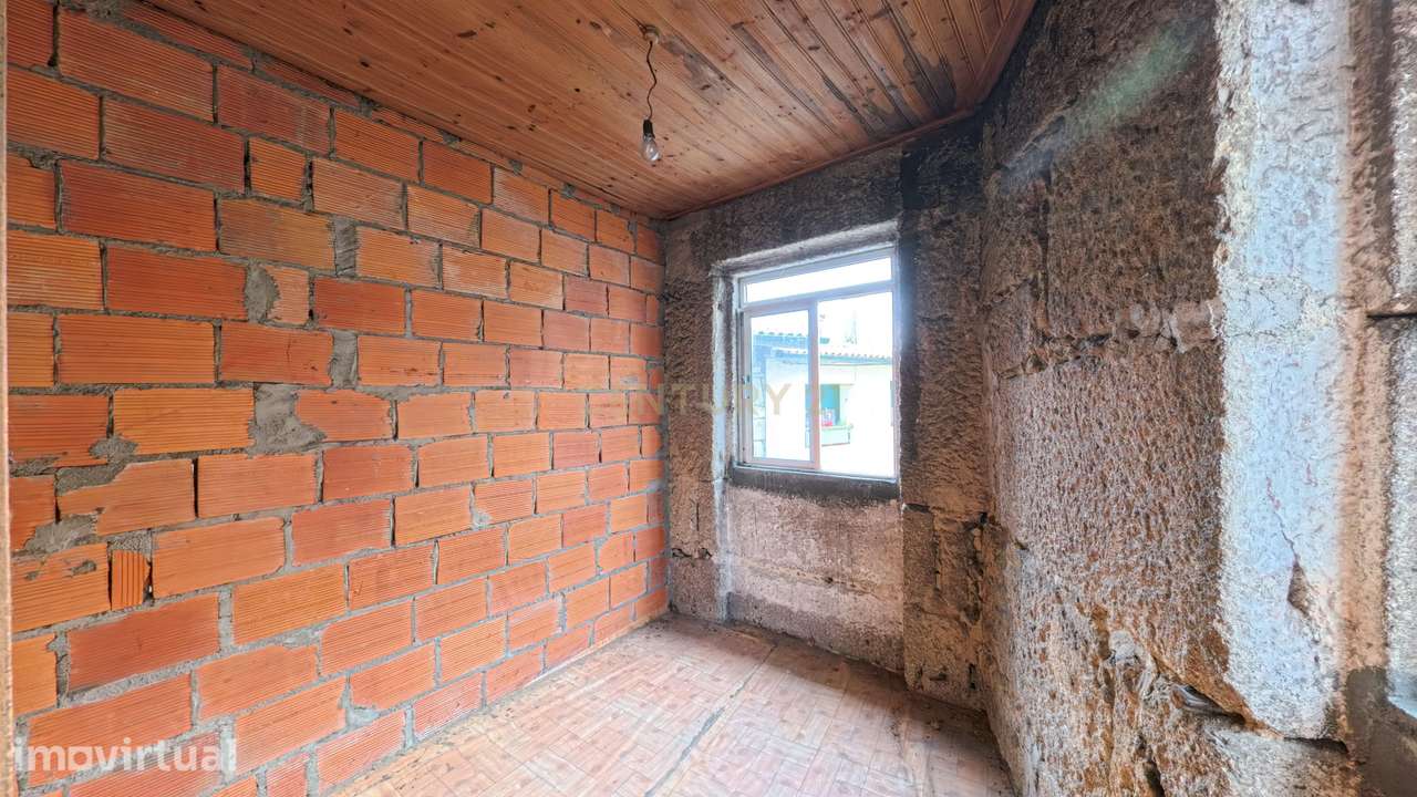 Moradia em Pedra para Remodelação - Silgueiros, Viseu - Grande imagem: 3/7