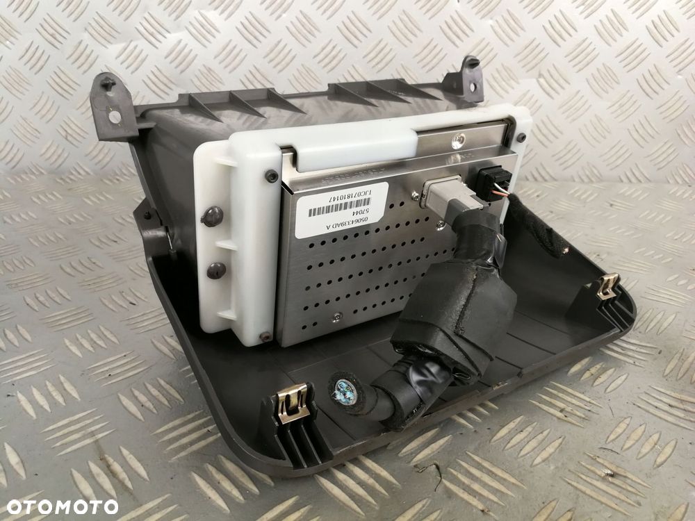 05064339AD wyświetlacz ekran radia nawigacji daszek obudowa DODGE JOURNEY - 4