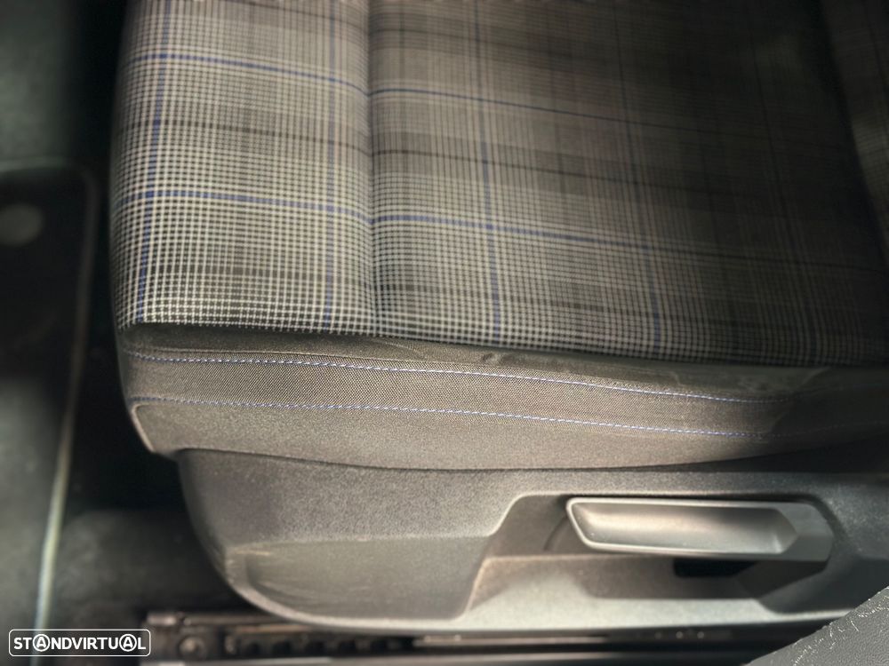 VW Golf 1.4 eHybrid OPF DSG GTE - 21