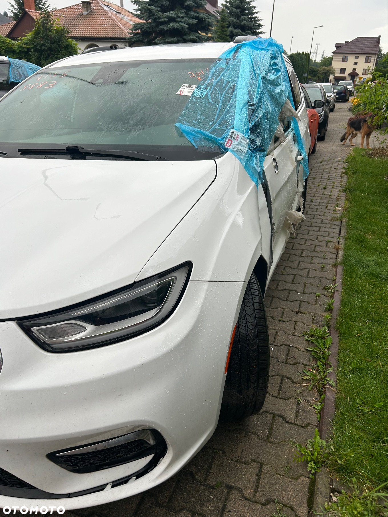 Chrysler Pacifica - 9