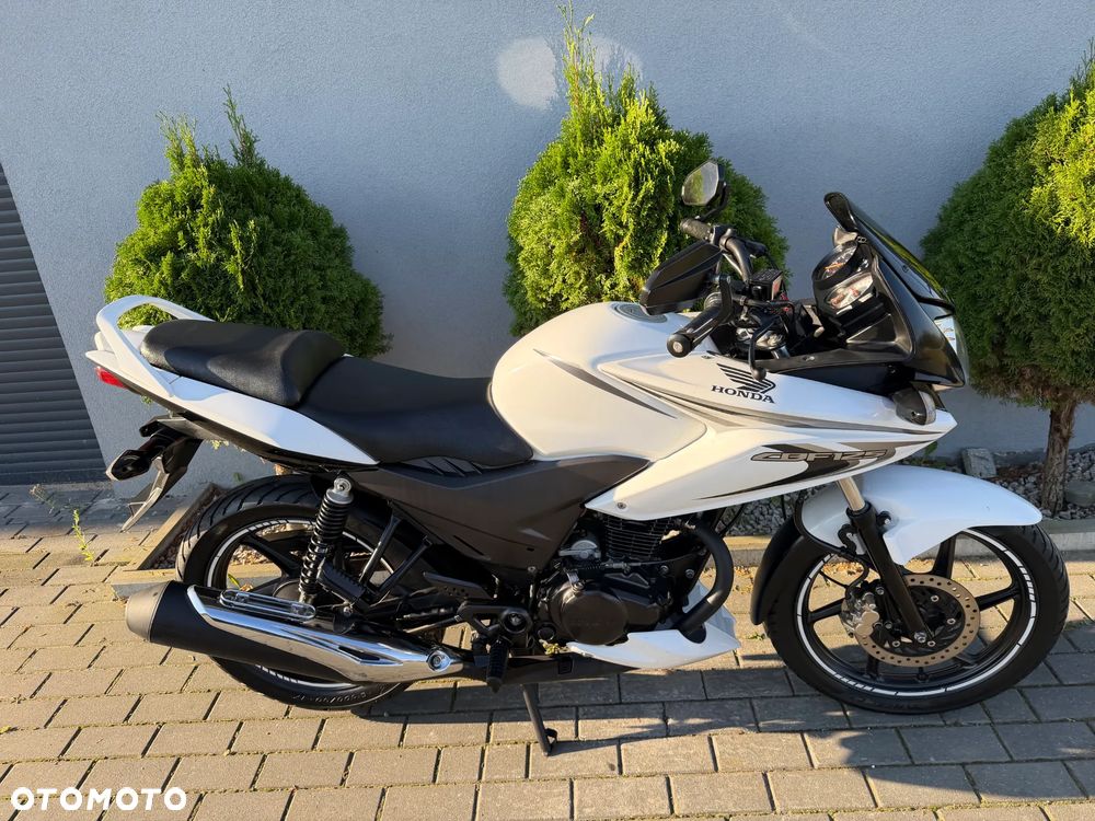 Honda CBF - 37