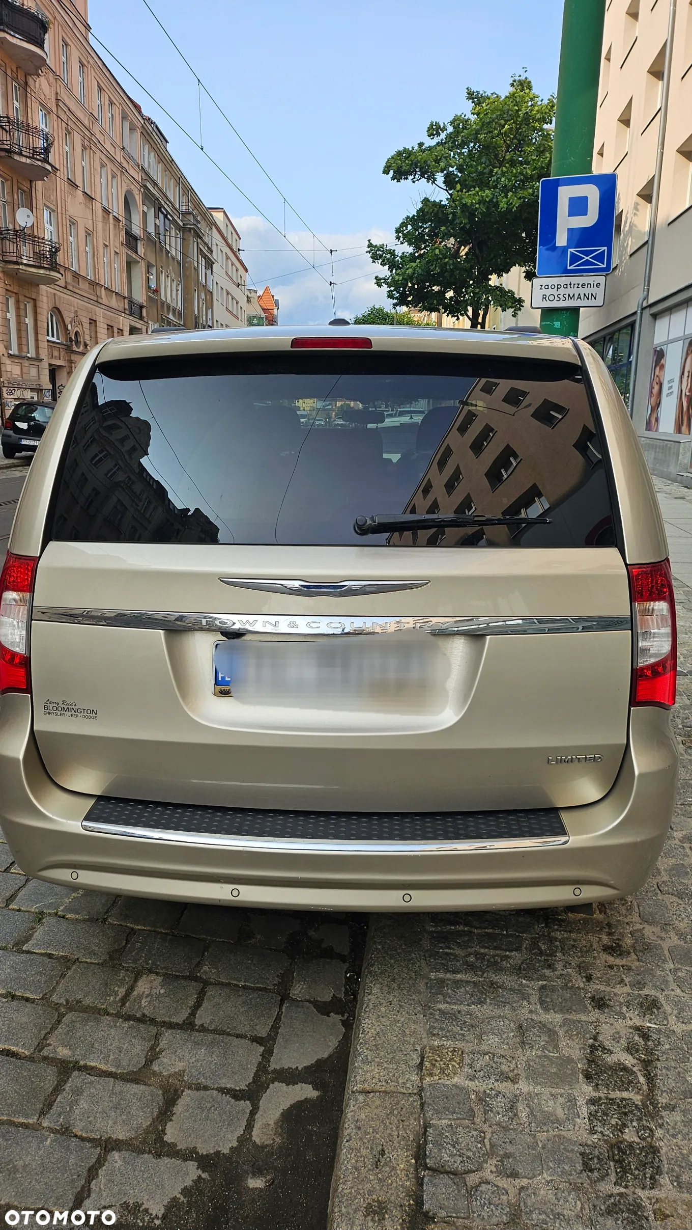 Chrysler Town & Country 3.6 Limited - 14