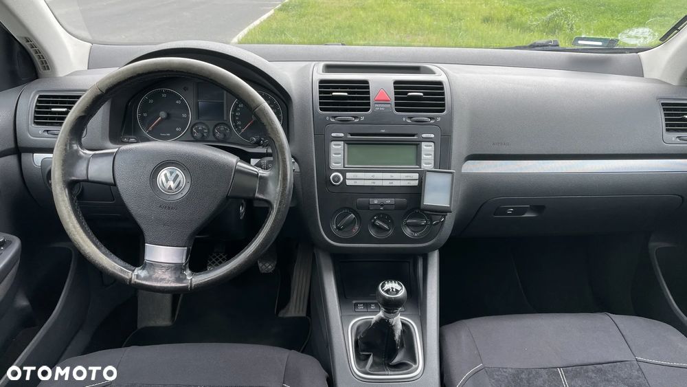 Volkswagen Golf 1.9 TDI DPF Comfortline - 14