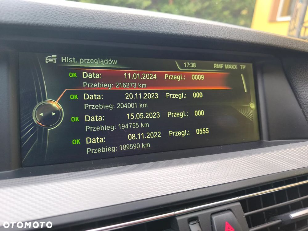 BMW Seria 5 525d - 25