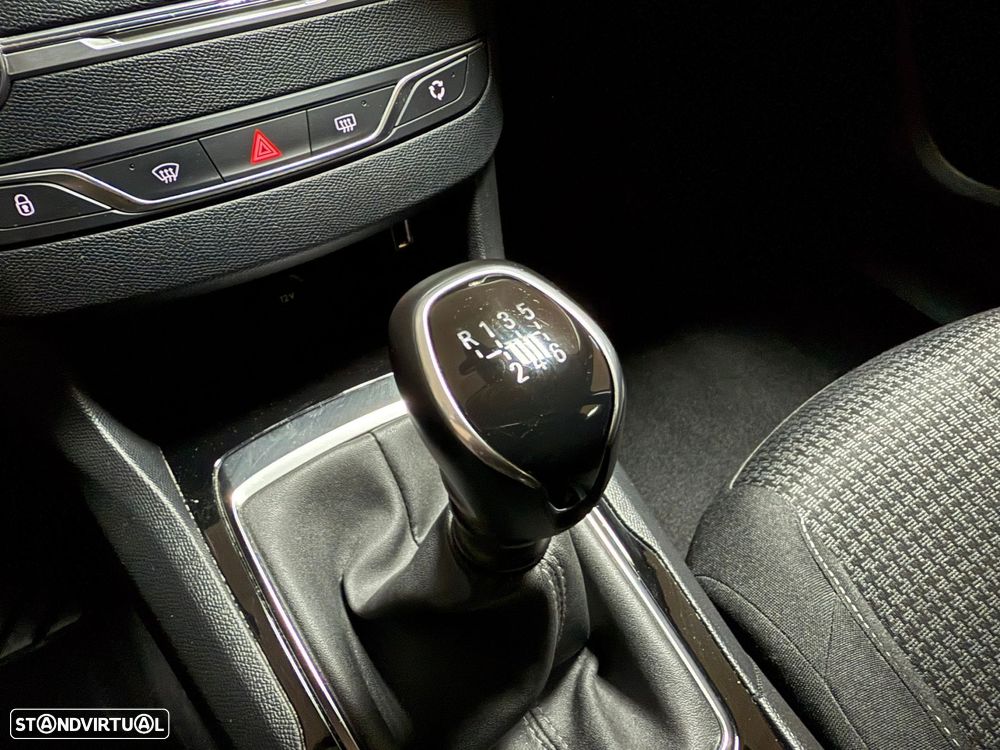 Peugeot 308 1.2 PureTech Style - 23