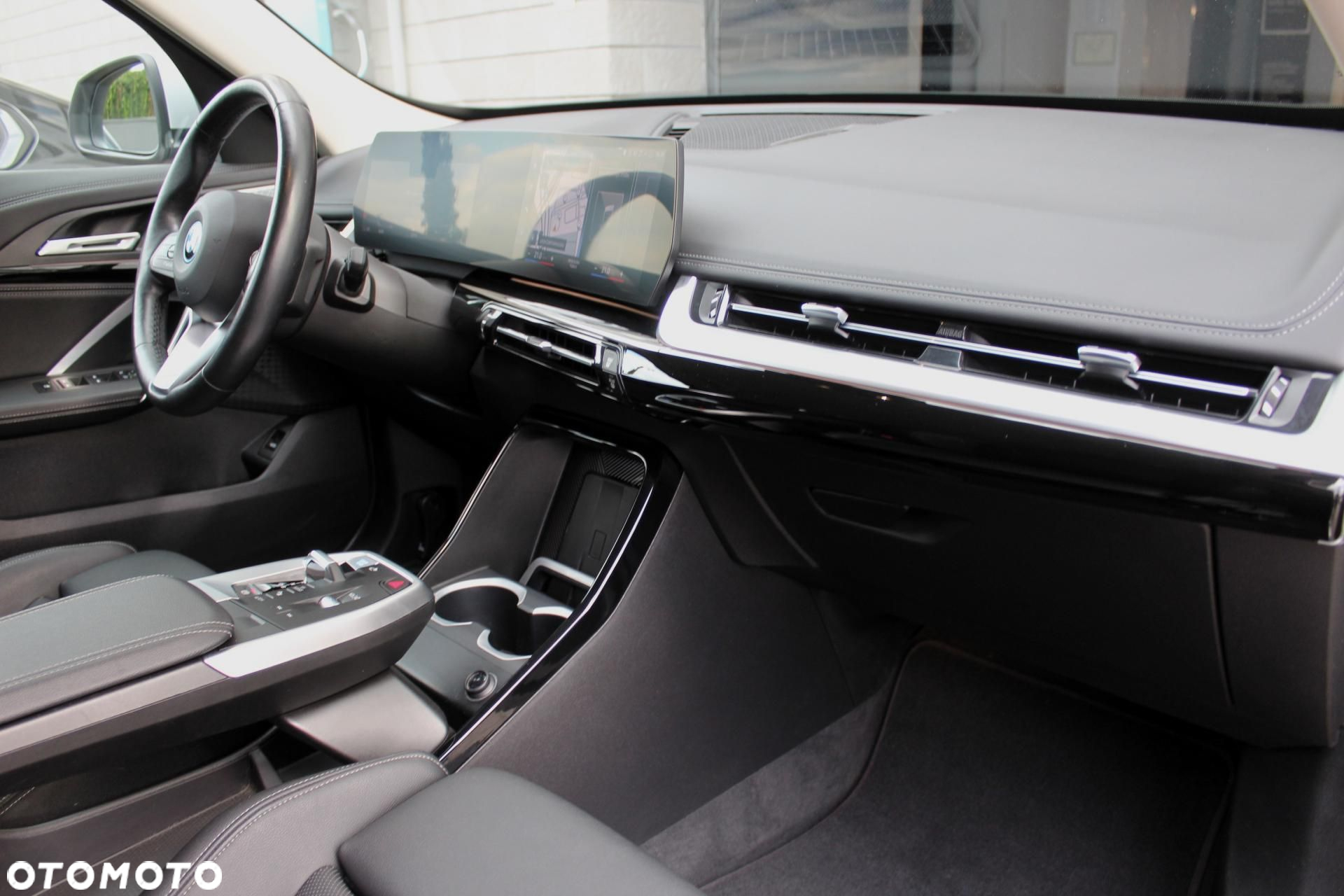BMW iX1 - 7