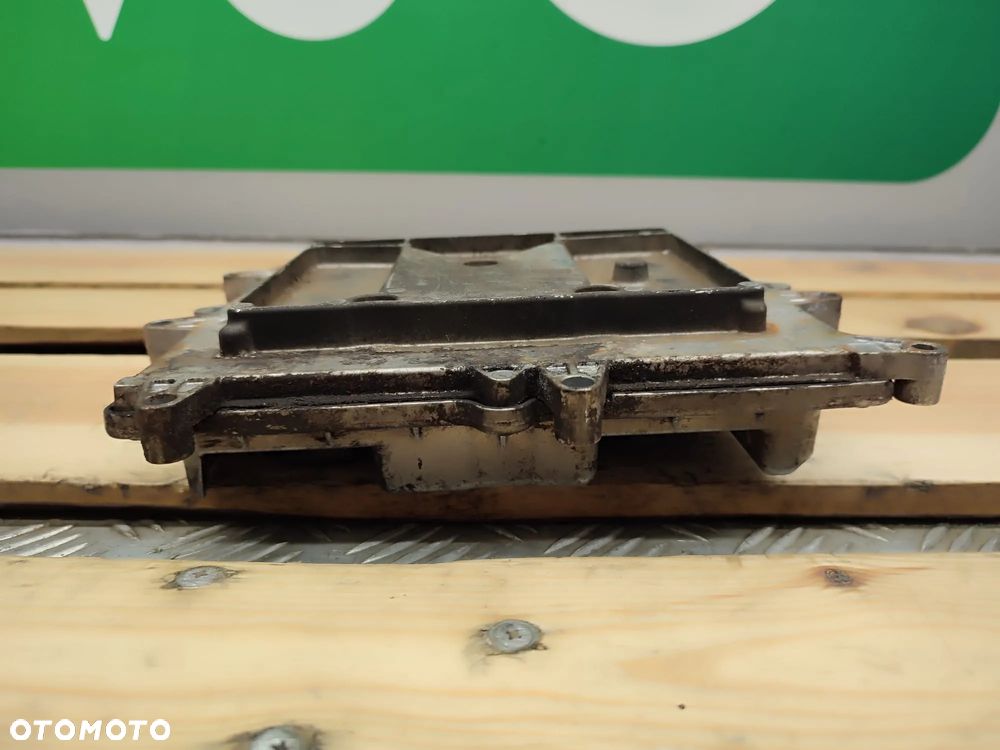 Sterownik ECU EEM3 V837069216 Sisu New Holland TVT 195 - 8