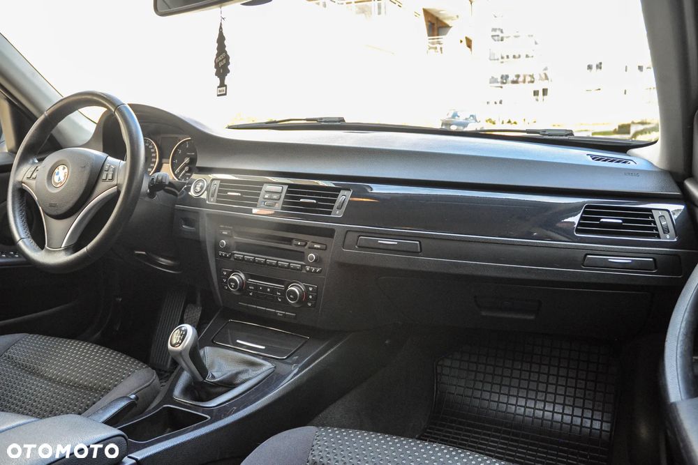 BMW Seria 3 318i Edition Lifestyle - 11