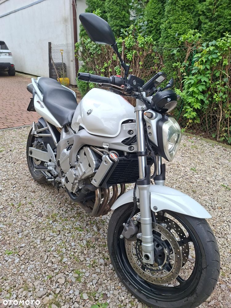 Yamaha FZ6