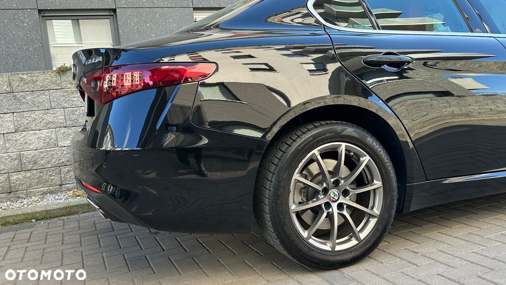 Alfa Romeo Giulia 2.0 Turbo 16V AT8-Q4 Veloce Ti - 21