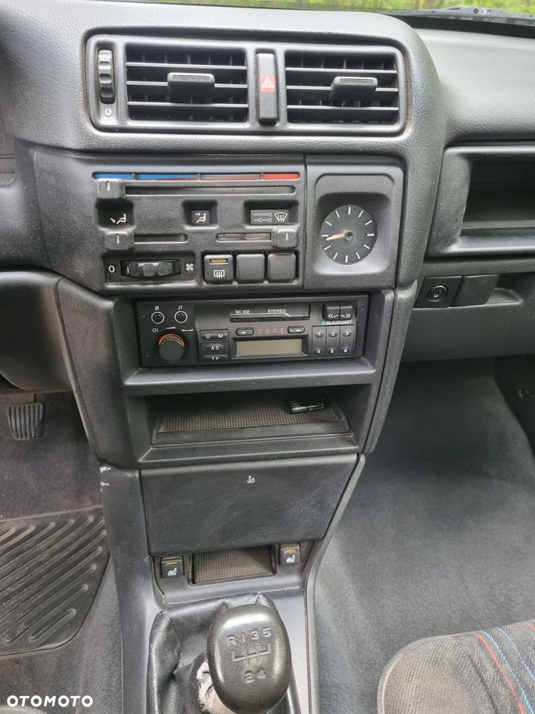 Opel Vectra 1.6 GL - 15