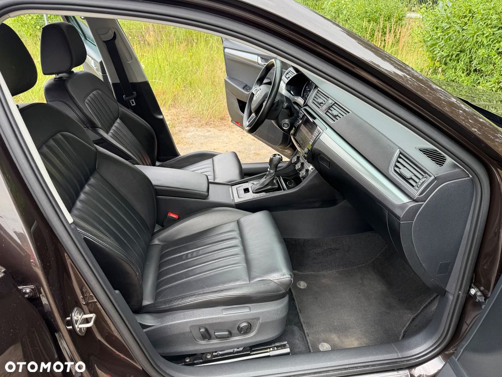 Skoda Superb 2.0 TDI DSG Ambition - 9