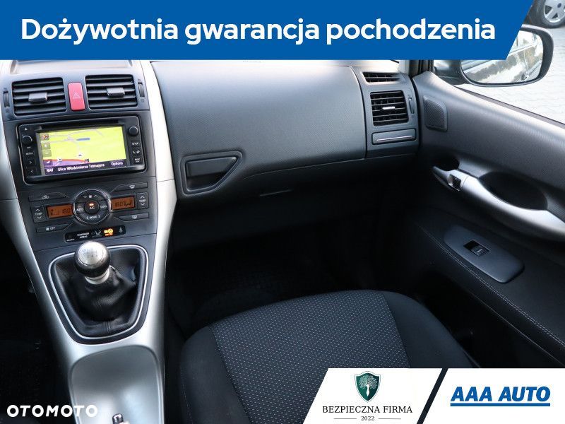 Toyota Auris - 9