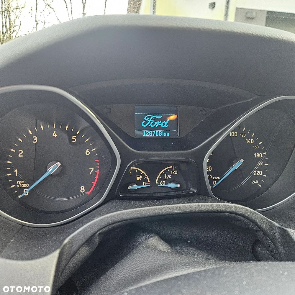 Ford Focus 1.0 EcoBoost Trend - 8