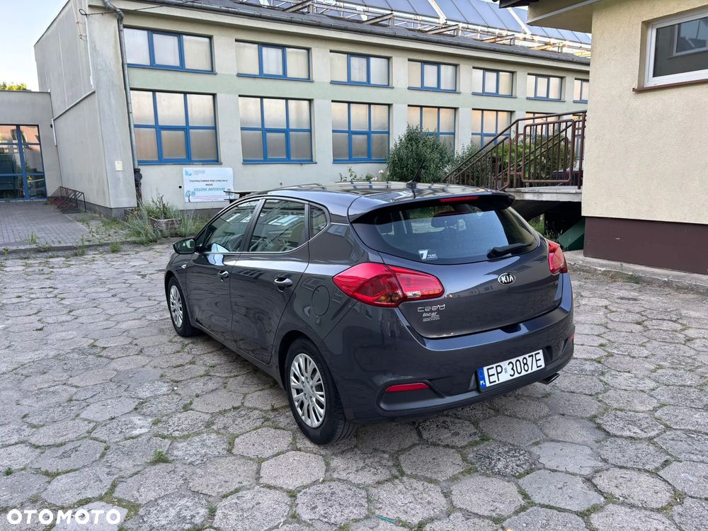 Kia Ceed - 21