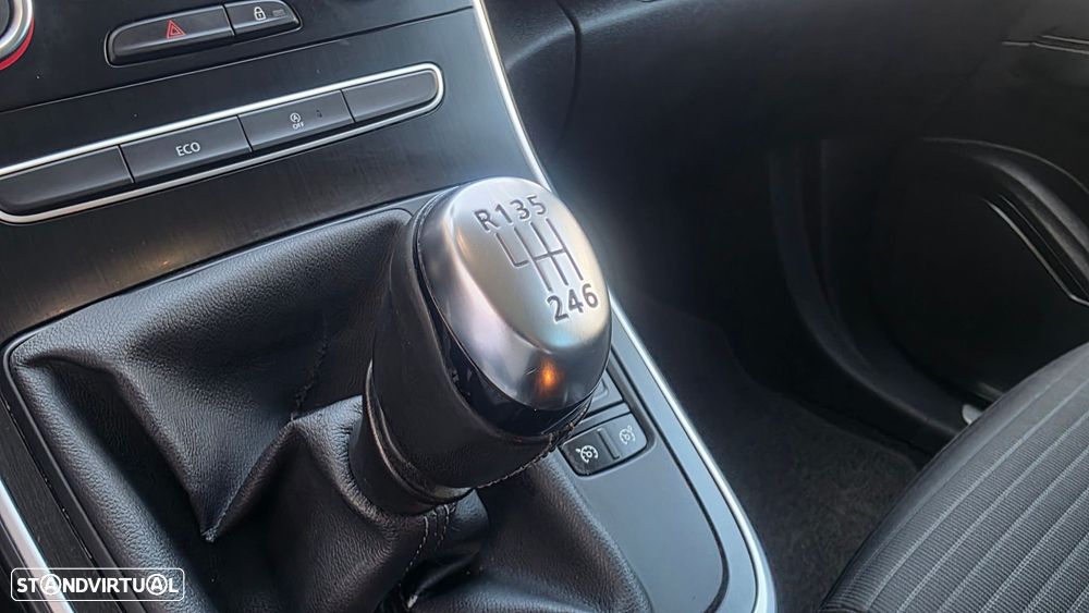 Renault Grand Scénic 1.5 dCi Intens Hybrid Assist SS - 27