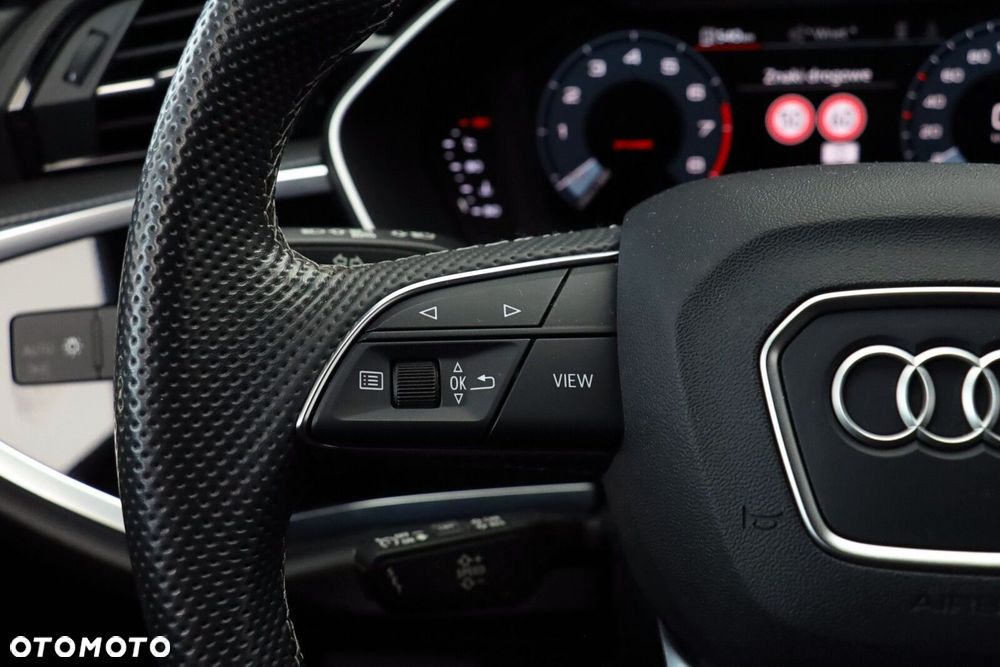 Audi Q3 - 24
