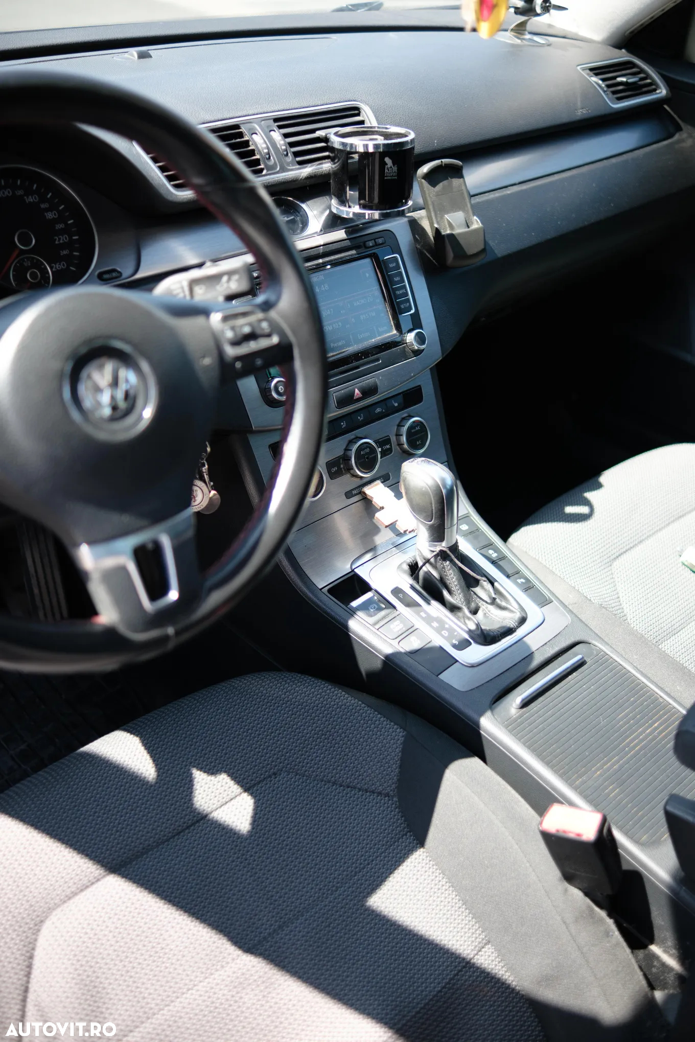 Volkswagen Passat Variant 2.0 Blue TDI DSG SCR Comfortline - 12