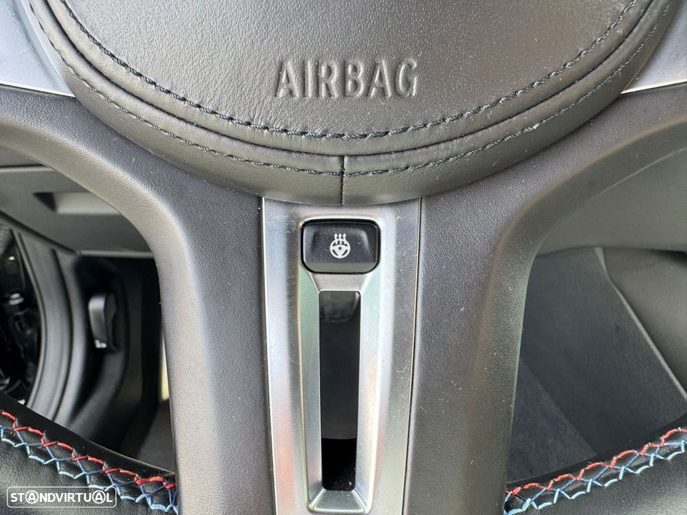 BMW M4 Competition xDrive - 37