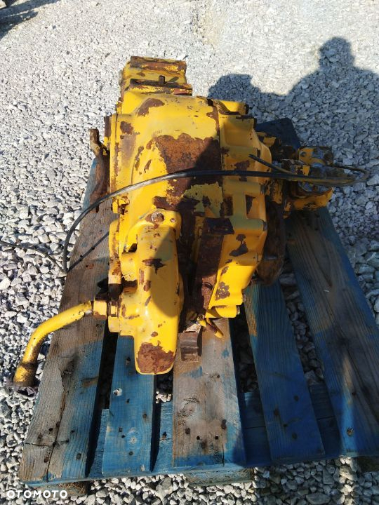Dropbox Skrzynia Volvo A25 - 7