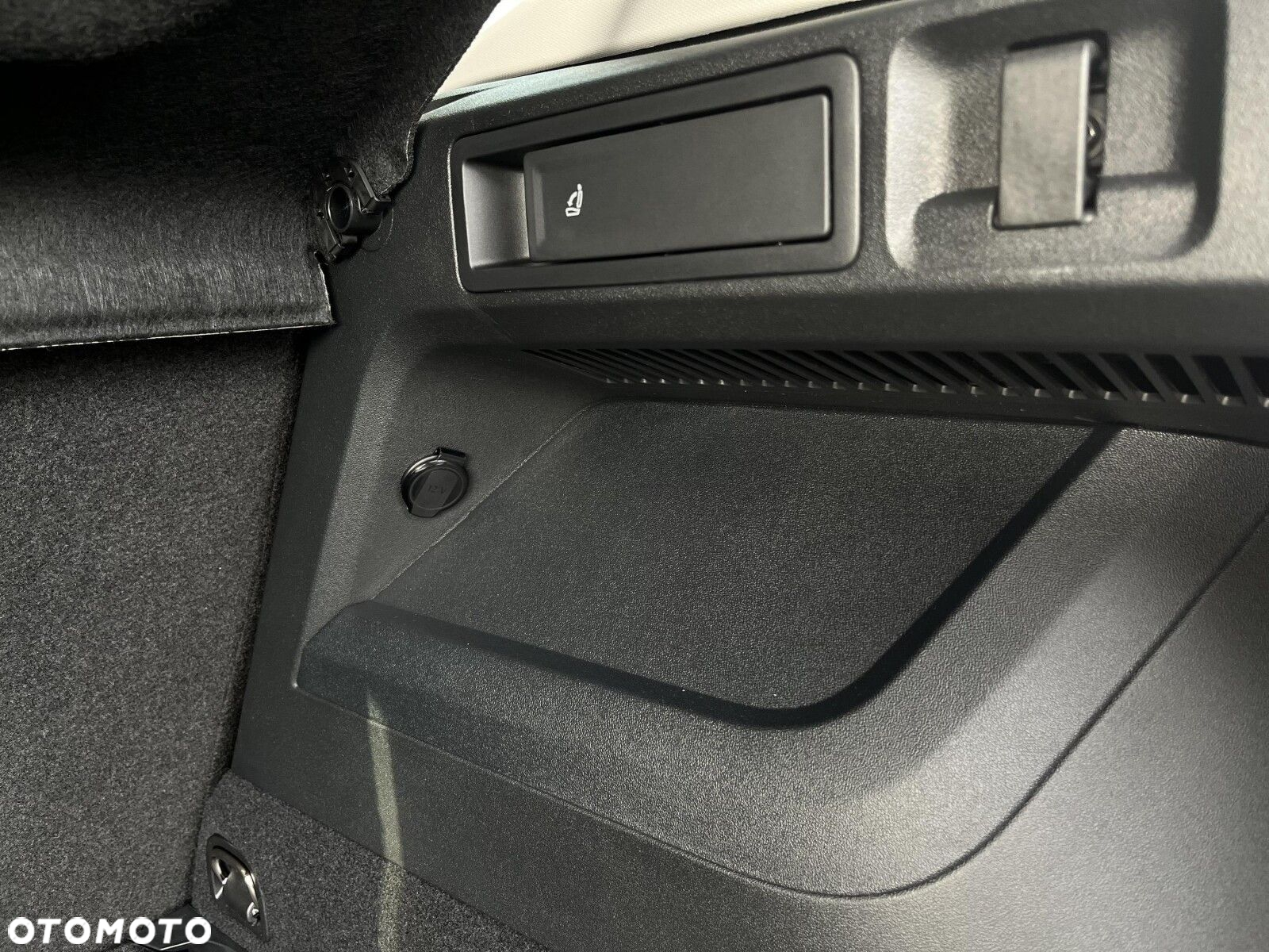 Volkswagen Tiguan - 12