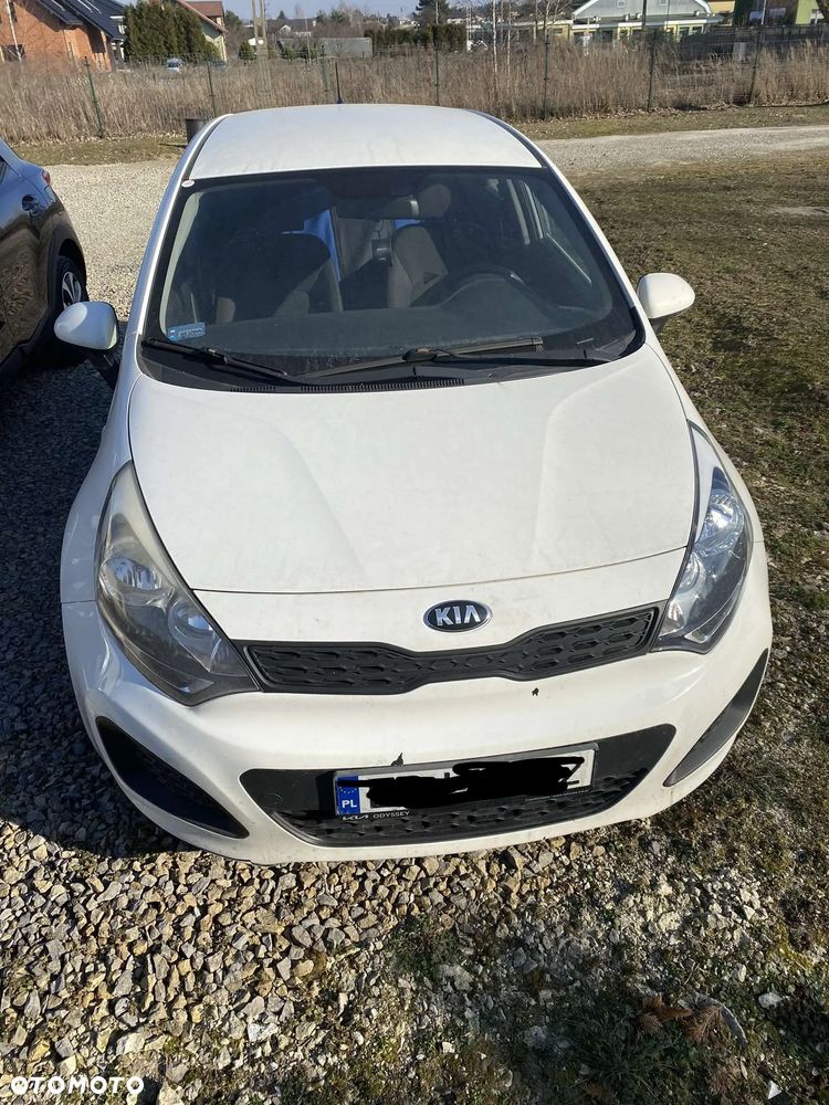 Kia Rio - 1