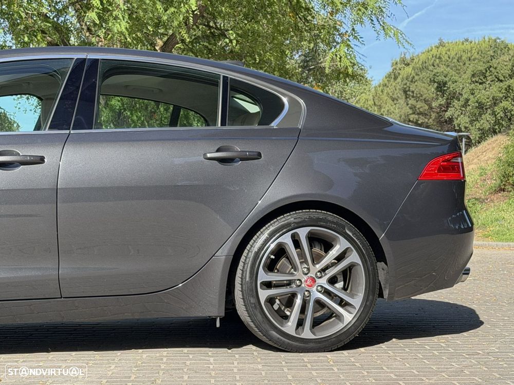 Jaguar XE 2.0 D Prestige Aut. - 13