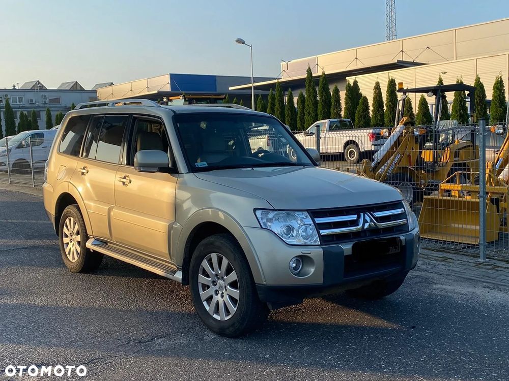 Mitsubishi Pajero 3.2 DID Instyle - 1
