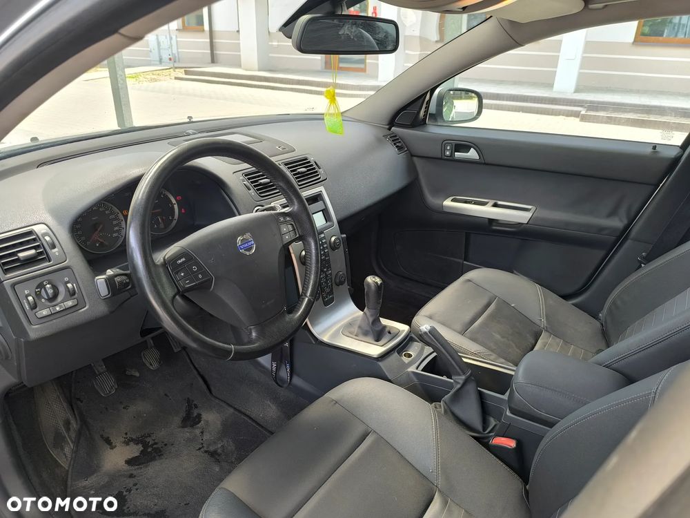 Volvo V50 2.0D - 38