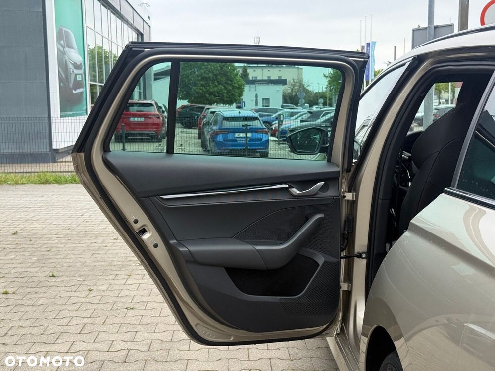 Skoda Octavia 1.5 TSI mHEV Sportline DSG - 14