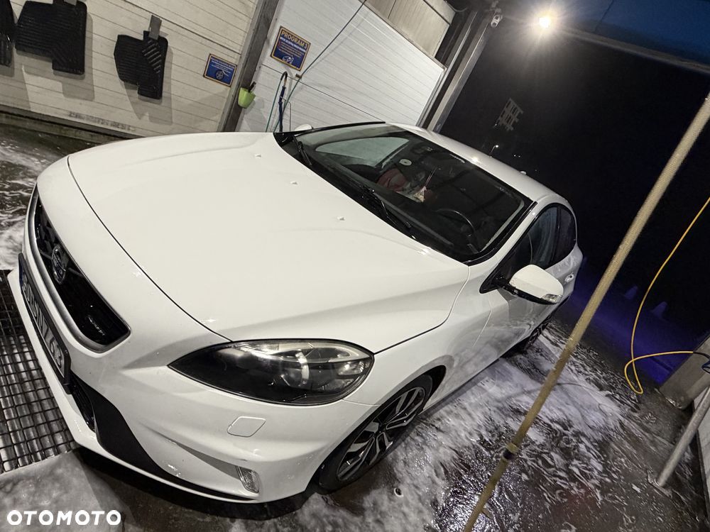 Volvo V40 - 2