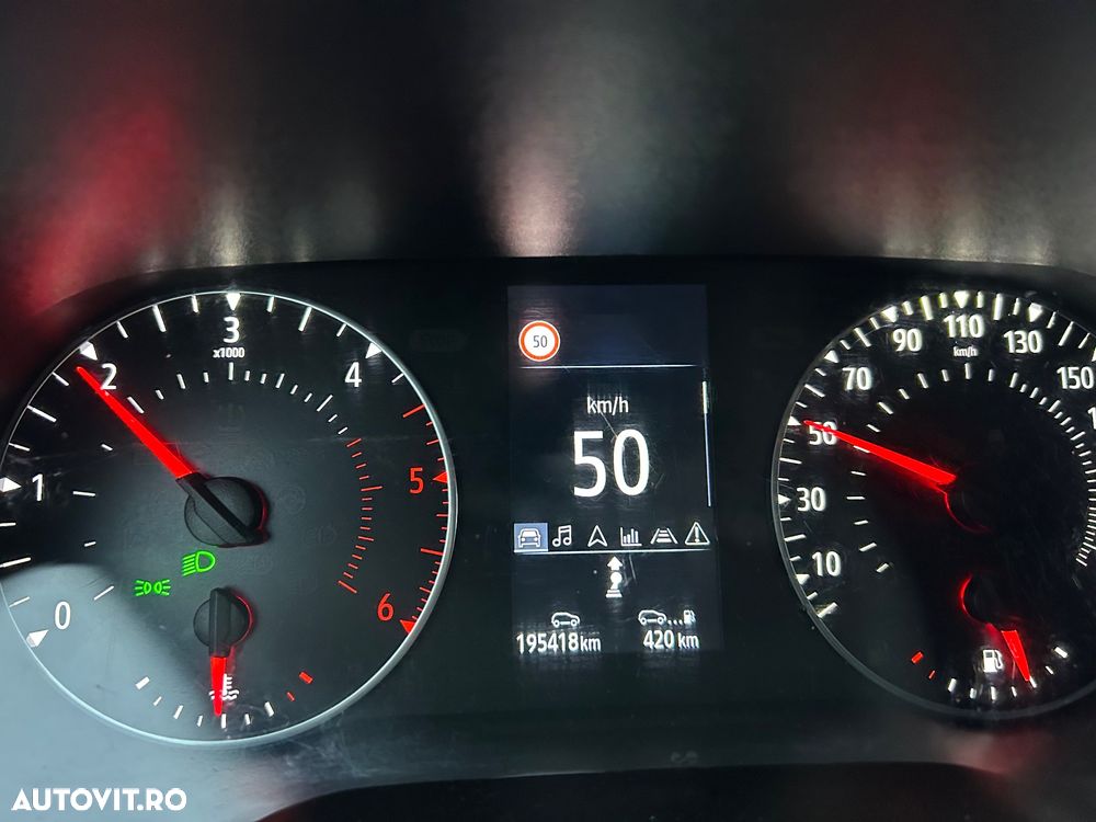 Renault Clio BLUE dCi 100 BUSINESS EDITION - 11