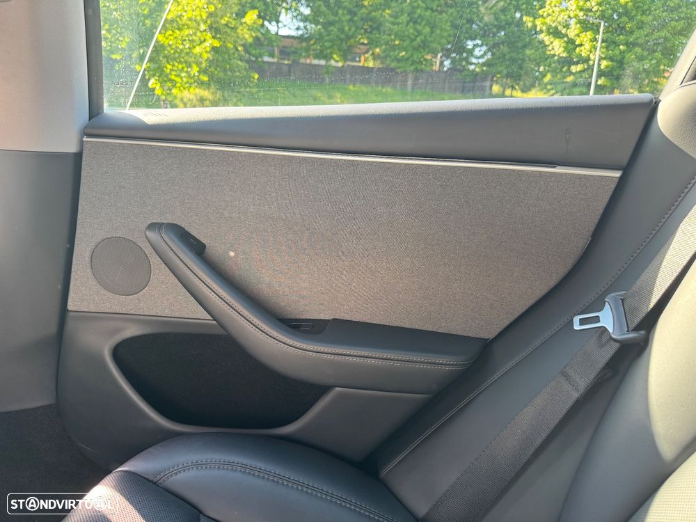 Tesla Model 3 Tração Traseira - 33