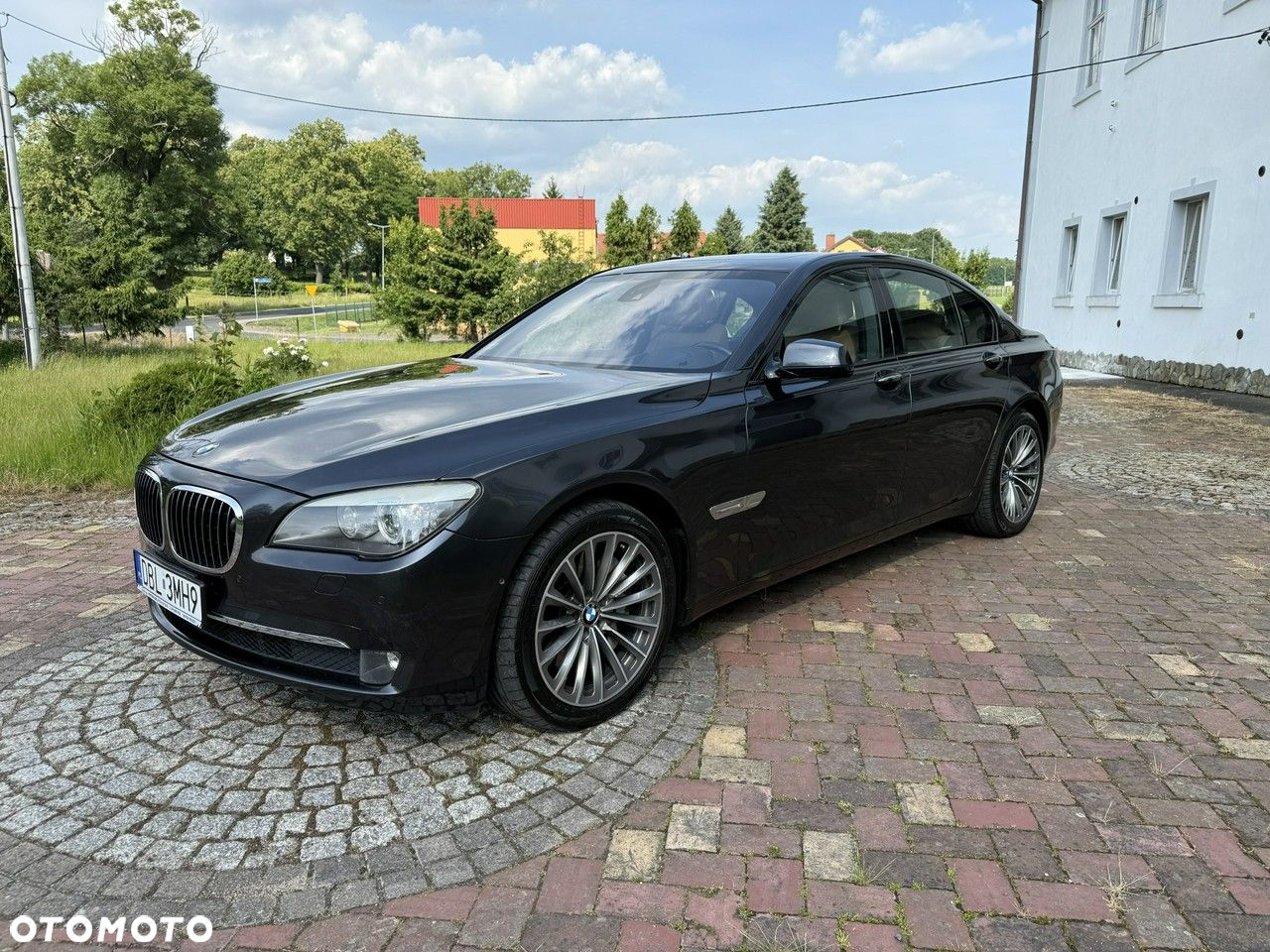 BMW Seria 7 750i - 38