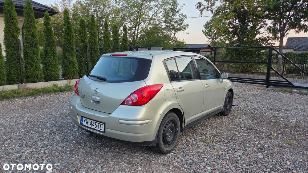 Nissan Tiida 1.6 Tekna - 4